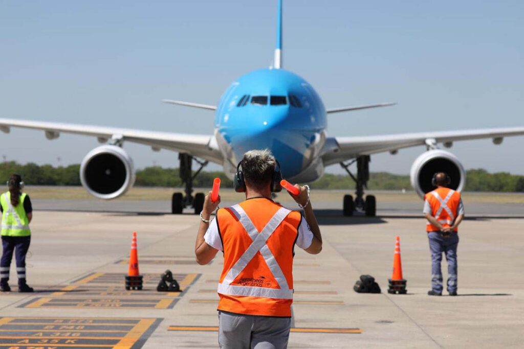 Avión llegando a Ezeiza