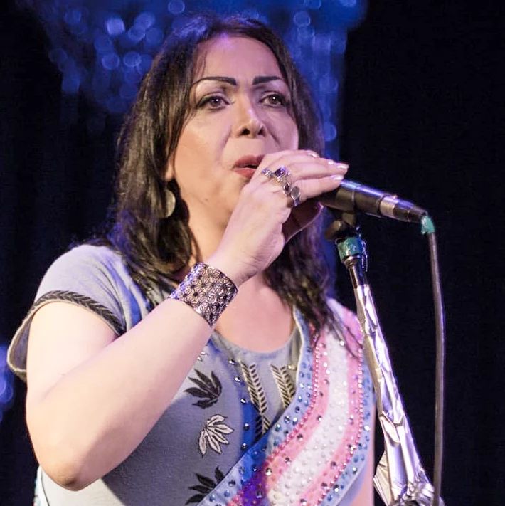 Demir Hannah, la cantante de chamamé que hace historia y rompe con los  estereotipos – ComBA