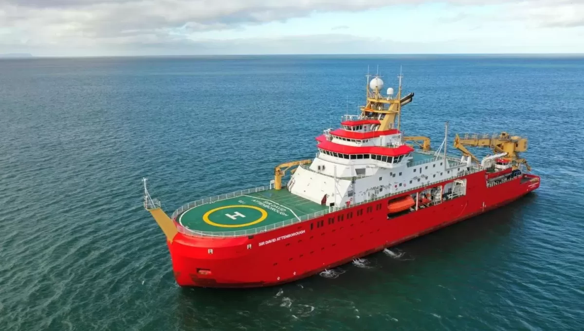 Detectan un buque británico que navegó ilegalmente por aguas argentinas - ComBA